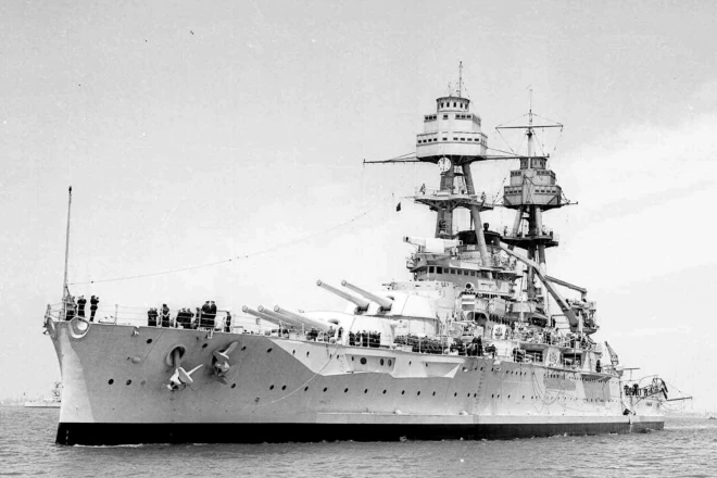 Kuģis “USS Oklahoma”.