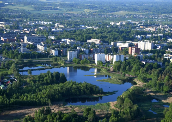 В Даугавпилсе в нескольких домах уже включено отопление