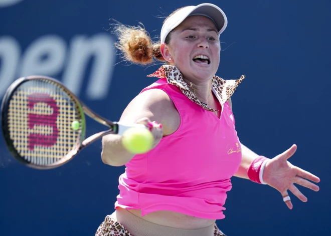 Ostapenko kritums vienspēļu rangā; Gulbis saglabā pozīciju