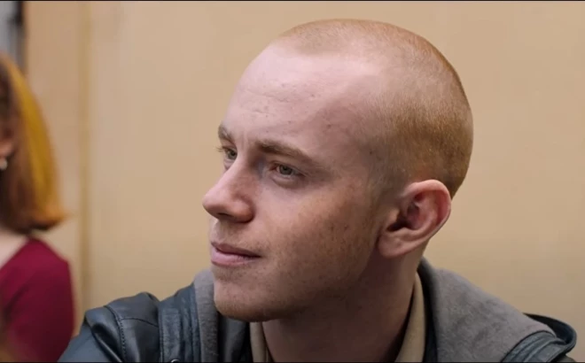 Александр Панин в фильме "Недетский дом"