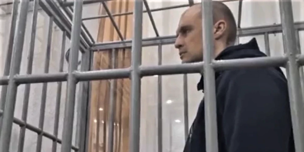 Eiropas Drošības un sadarbības organizācijas darbiniekam Luhanskā piespriests 13 gadu cietumsods