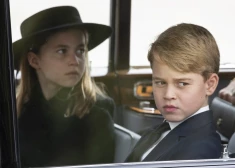 Шарлотта с братом Джорджем