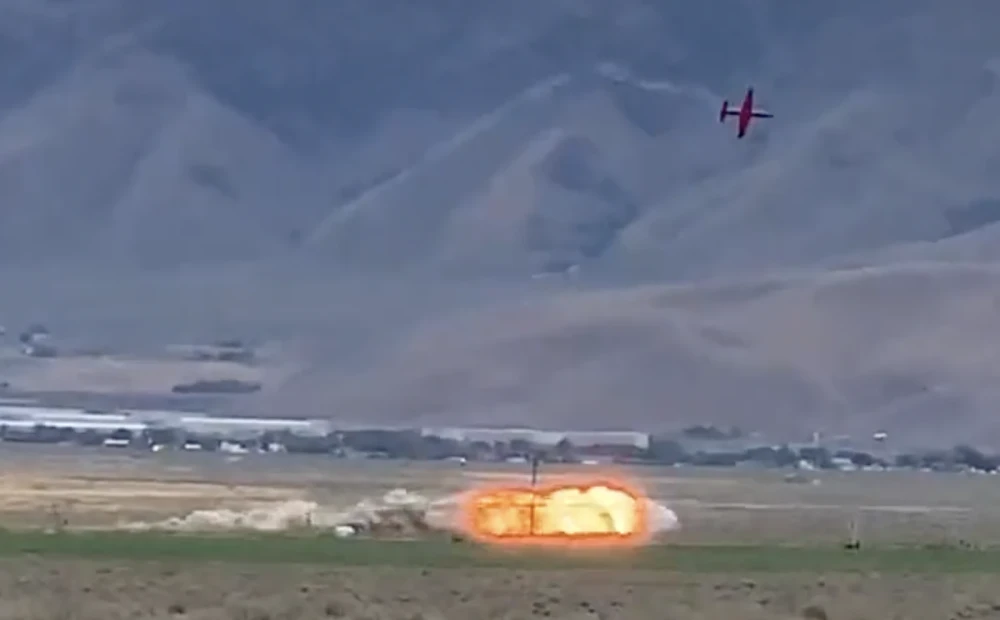 VIDEO: The frightening plane crash during the US air show shocks viewers