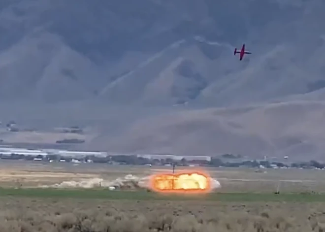 VIDEO: baisa lidmašīnas avārija aviācijas šovā ASV šokē skatītājus