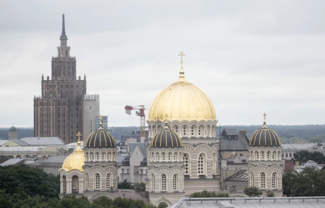 Latvijas pareizticīgā baznīca ar valdības lēmumu attālinās no Maskavas patriarhijas.