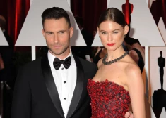 Behati Prinslū un Adams Levins.