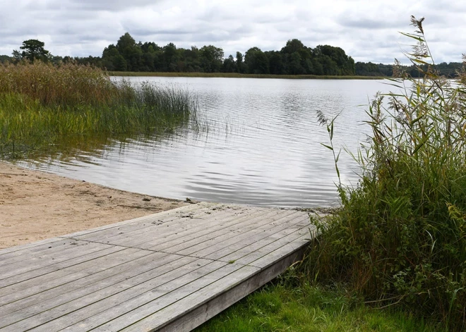 Piektdien Latvijā saule mīsies ar mākoņiem un vietām īslaicīgi līs