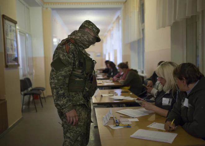 Krievijas okupētajā Ukrainas daļā sākas pseidoreferendumi 