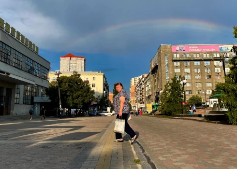 Okupanti Luhanskas apgabalā iedzīvotājiem pseidoreferenduma laikā liedz pamest pilsētas
