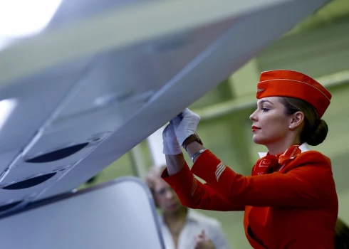 Krievijas aviokompānijas "Aeroflot" darbiniece