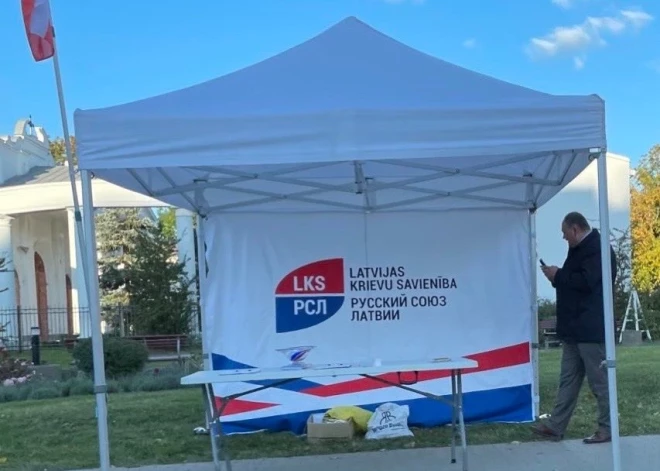 FOTO: Daugavpils mēra vietnieks darbalaikā klaiņo pie "Latvijas krievu savienības" telts