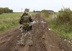 Nacionālo Bruņoto spēku karavīrs