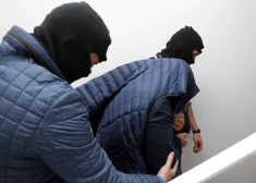 Tiesa patur apcietinājumā Bunkus slepkavības lietā aizturētos Uļmanu un Babenko