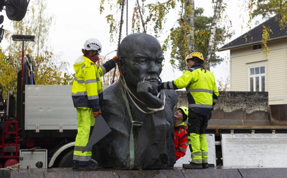 Somijā demontēts pēdējais Ļeņina piemineklis