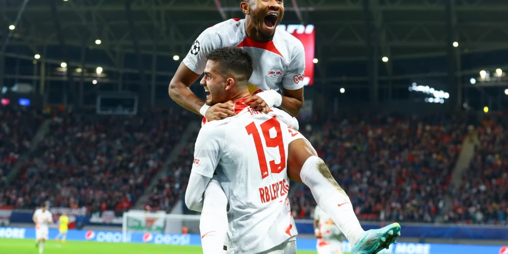 "Leipzig" izcīna pirmo uzvaru UEFA Čempionu līgas grupu turnīrā; PSG nespēj pieveikt "Benfica"