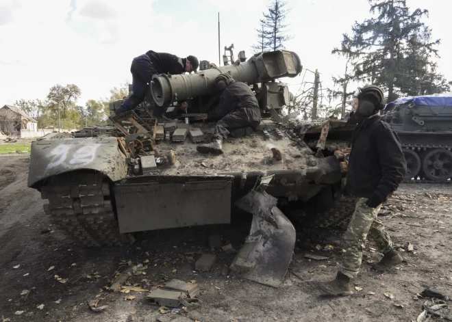 Žurnāls: Krievijas armija kļuvusi par galveno smagā bruņojuma piegādātāju Ukrainas Bruņotajiem spēkiem