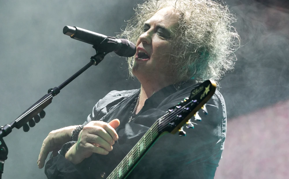 PHOTO: Legendary band “The Cure” perform at “Arena Rīga”