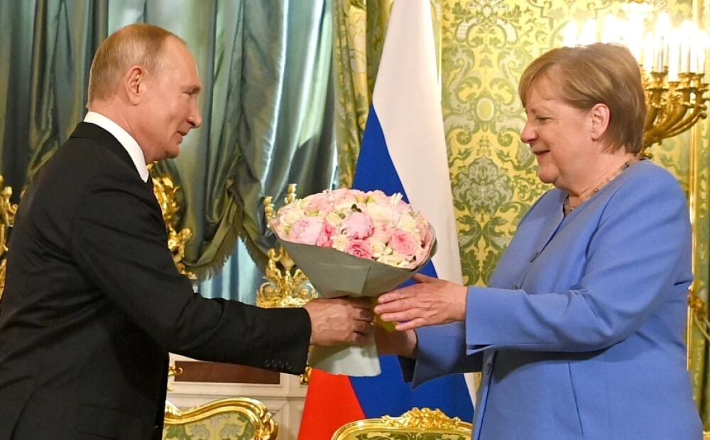 Merkele: miers Eiropā iespējams tikai ar Krievijas līdzdalību