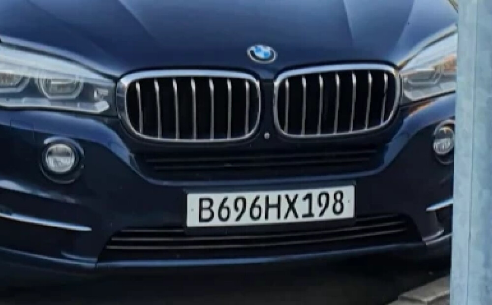 Kāpēc krievi Latvijā maina savu auto numurzīmes?