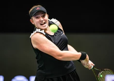 Latvijas tenisiste Aļona Ostapenko.