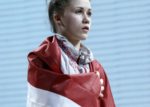 Mūsu visu laiku labākā svarcēlāja Rebeka Koha grasās atgriezties sportā, bet ne Latvijas sastāvā