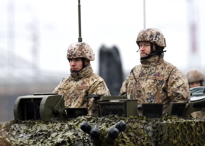 Военные учения в Риге: некоторые рижане очень возмущены тем, что происходило в их районе