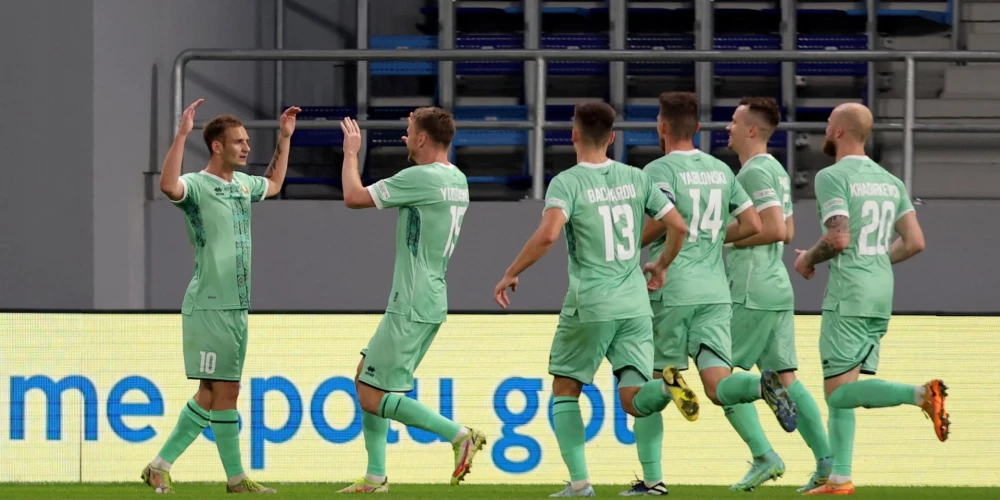 Baltkrievijas futbola izlase ir nacionālā futbola komanda, kas pārstāv Baltkrievijas valsti starptautiskās futbola sacensībās. Baltkrievijas futbola izlasi pārvalda Baltkrievijas Futbola Federācija. Savu pirmo spēli pēc PSRS sabrukšanas izlase aizvadīja 1992. gada 20. jūlijā pret Lietuvas izlasi. Baltkrievijas izlase nekad nav piedalījusies ne Pasaules, ne Eiropas čempionātu finālturnīros.