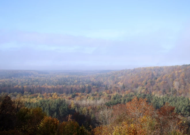 Šodien starp mākoņiem uzspīdēs saule