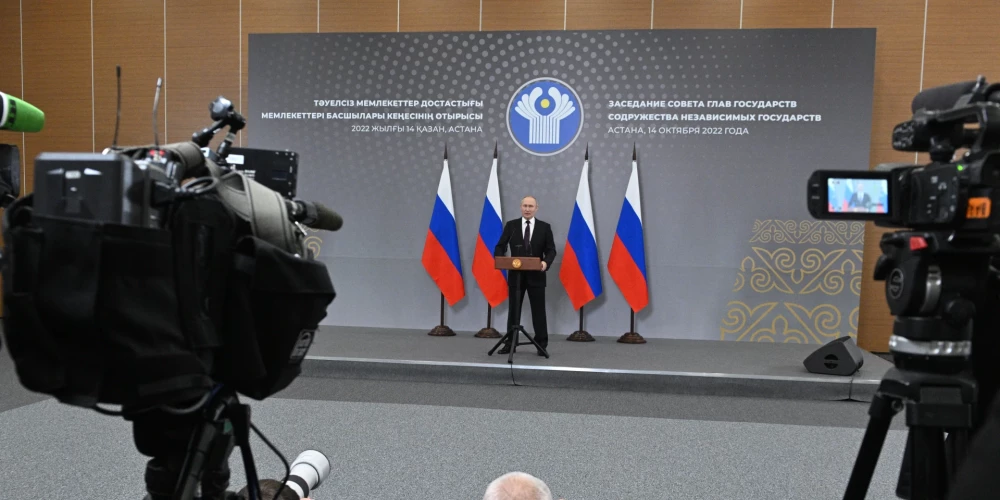 "Šobrīd ir citi uzdevumi." Putins žurnālistiem pauž, ka triecieni pret Ukrainu pašlaik nav nepieciešami