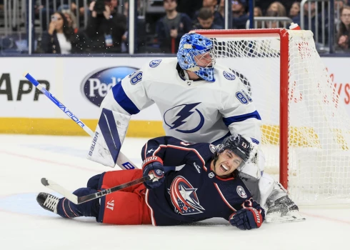 Kolumbusas "Blue Jackets" zaudēja Stenlija kausa finālistei Tampabejas "Lightning".