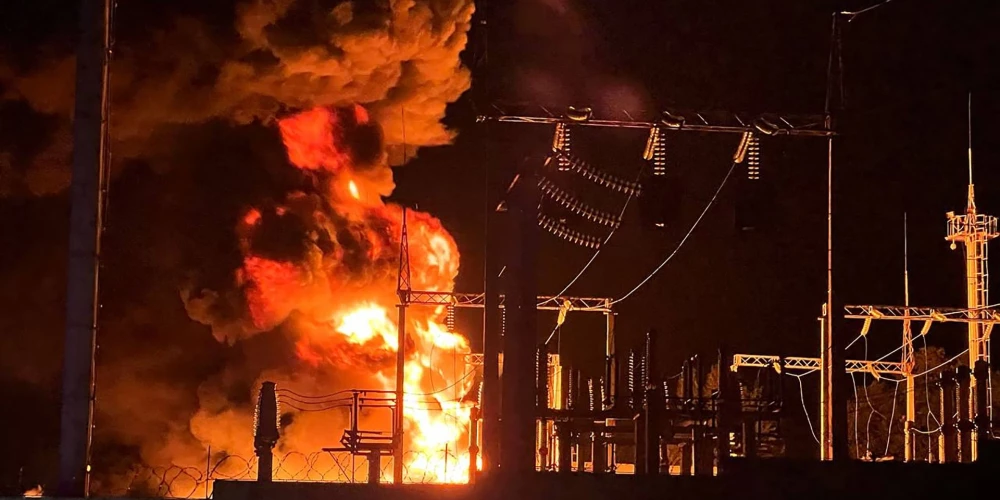 Krievijā pie Belgorodas naftas bāzē izcēlies ugunsgrēks