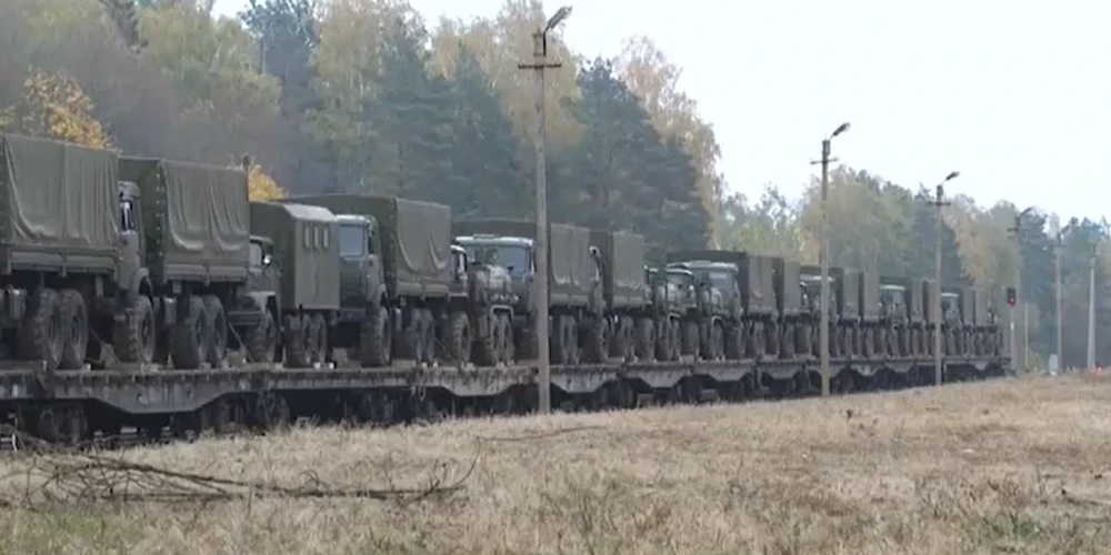 Baltkrievijā straumēm vien ieplūdīs krievu militārā tehnika