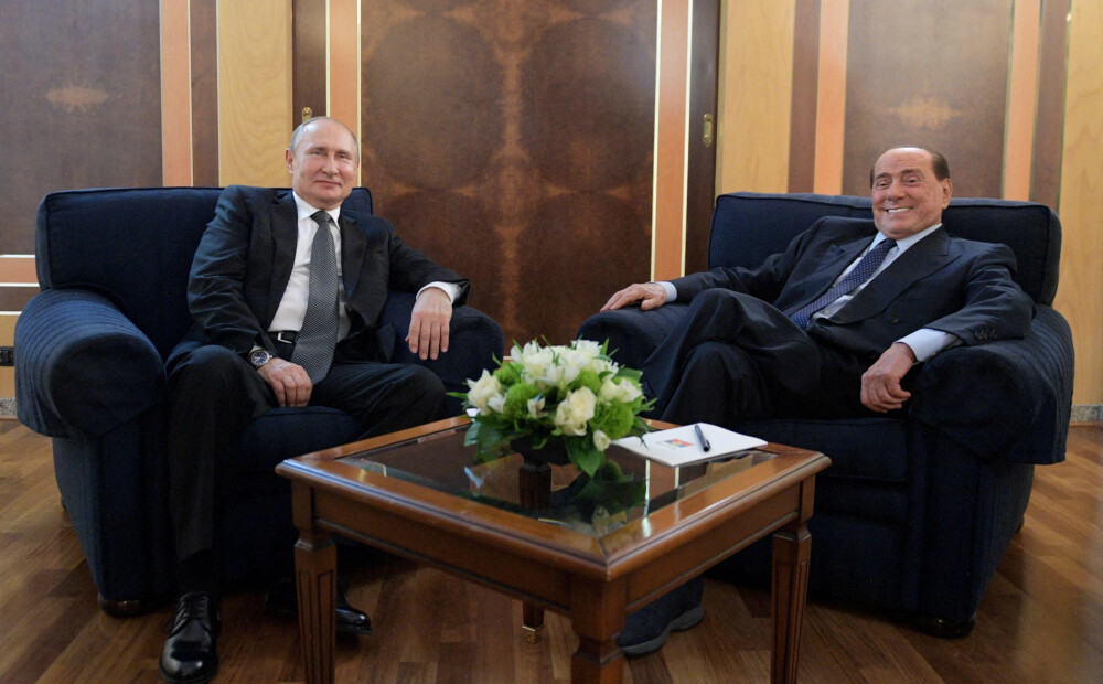  Berluskoni paziņo, ka atjaunojis kontaktus ar savu draugu Putinu