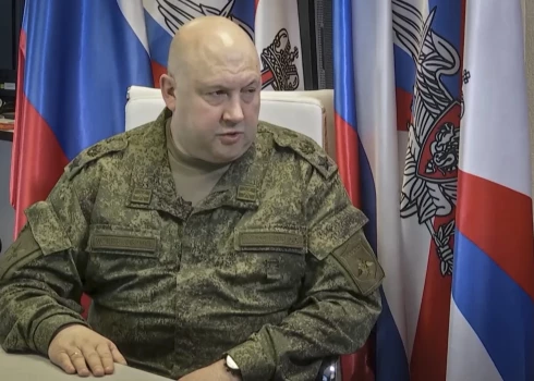 VIDEO: Krievija paziņo par civiliedzīvotāju evakuāciju no Hersonas