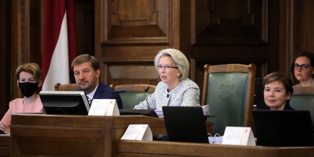 Инара Мурниеце