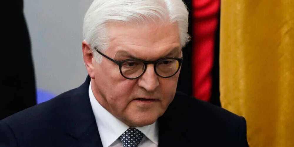 Vācijas prezidents drošības apsvērumu dēļ atliek vizīti Ukrainā