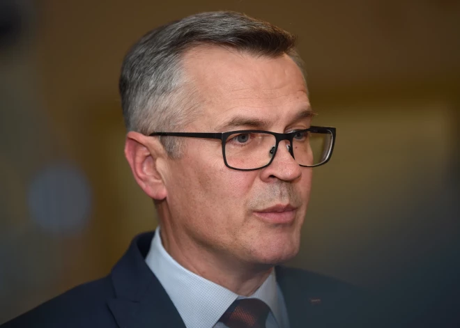 "Нужен год, чтобы найти себя? В армии найдете!": депутат о призыве на военную службу