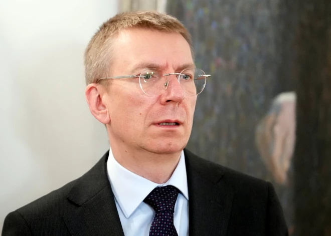 "Чей Крым? Что происходит в Украине?": Ринкевич заявил о грядущих проверках россиян при продлении ВНЖ