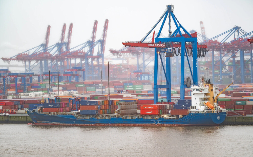 Avots: EK brīdināja Vāciju nepieļaut Ķīnas investīcijas Hamburgas ostā