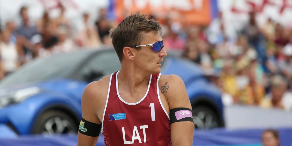 Pludmales volejbolists Mārtiņš Pļaviņš