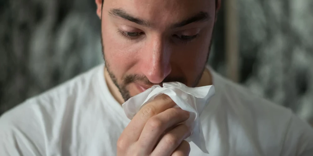 "Atslābt nedrīkst!" PVO aicina saglabāt modrību pret Covid-19 un gripu