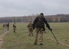 Kijivā strādā militārie sapieri