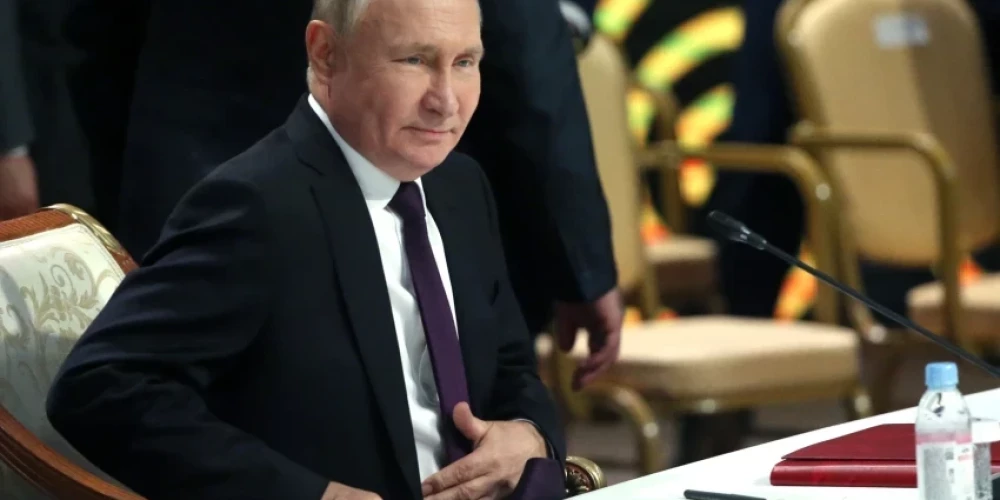 Bijusī Krievijas Valsts domes deputāte: Putins nevēlas tērēt savu laiku sievietēm