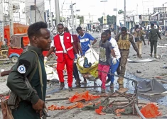 Sprādzienos Mogadīšo nogalināti desmit cilvēki