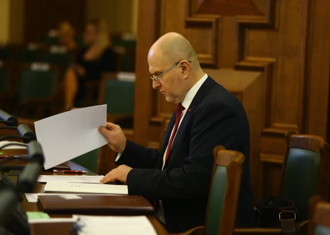 14. Saeimas deputāti nodod zvērestu, 2022. gada 1. novembris.