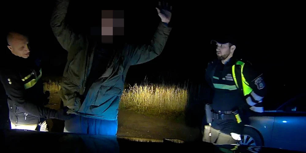 Молодые люди начали убегать от правоохранителей, но полицейским удалось арестовать большинство из них