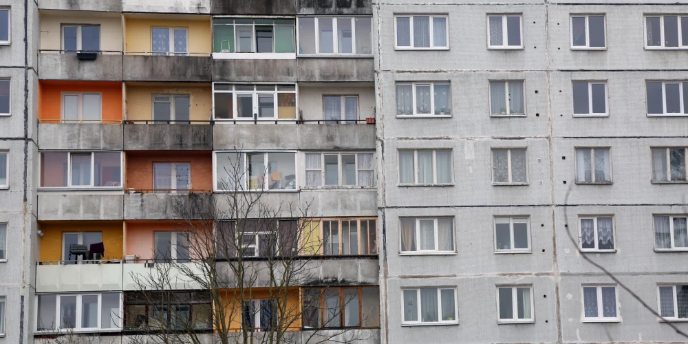 Lielo apkures un elektrības rēķinu dēļ Latvijas iedzīvotāji apsver radikālus lēmumus attiecībā uz dzīvesvietu