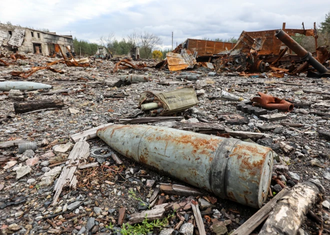 Krievijas militārā vadība apspriedusi kodolieroču pielietošanu, ziņo medijs