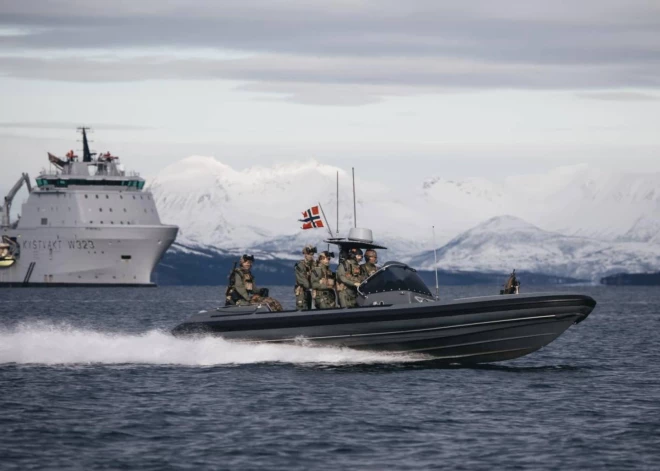 Krievija spiego pat baznīcas aizsegā