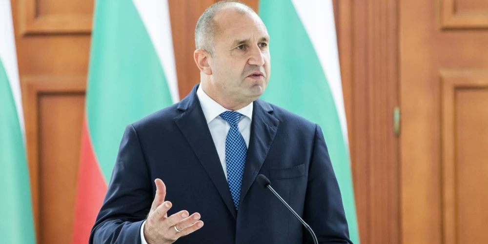 Bulgārijas parlaments apstiprina līgumu par vēl astoņu iznīcinātāju iegādi no ASV